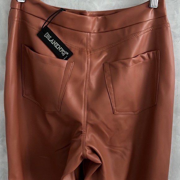 BlankNYC THE BAXTER Vegan Leather Five Pocket Rib Cage Straight Leg PANT Size 29 - Picture 7 of 11